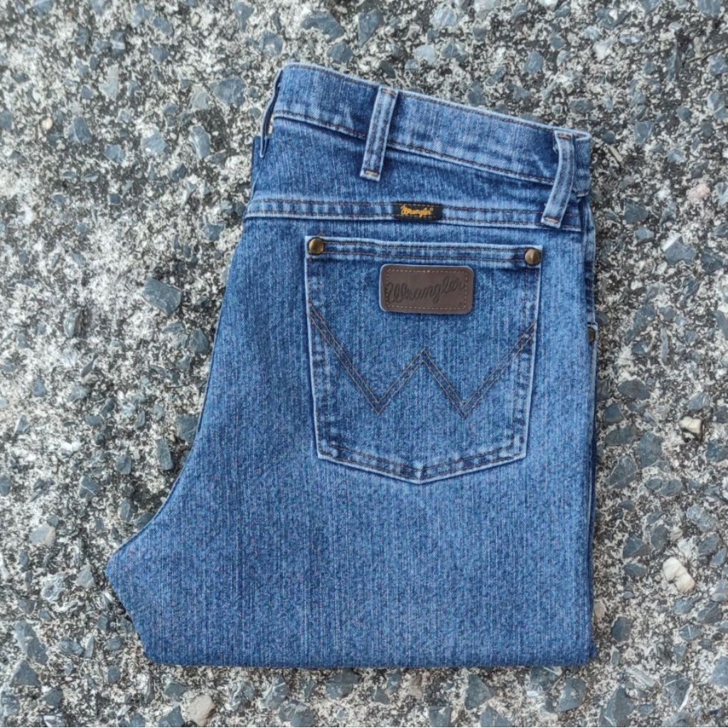 W34/36 กางเกงยีนส์มือสอง Wrangler รุ่น 47MACMS เอววัดจริง 36" ยาวทั้งตัว 40.5" ปลายขา 8.5" ผลิต Mexi