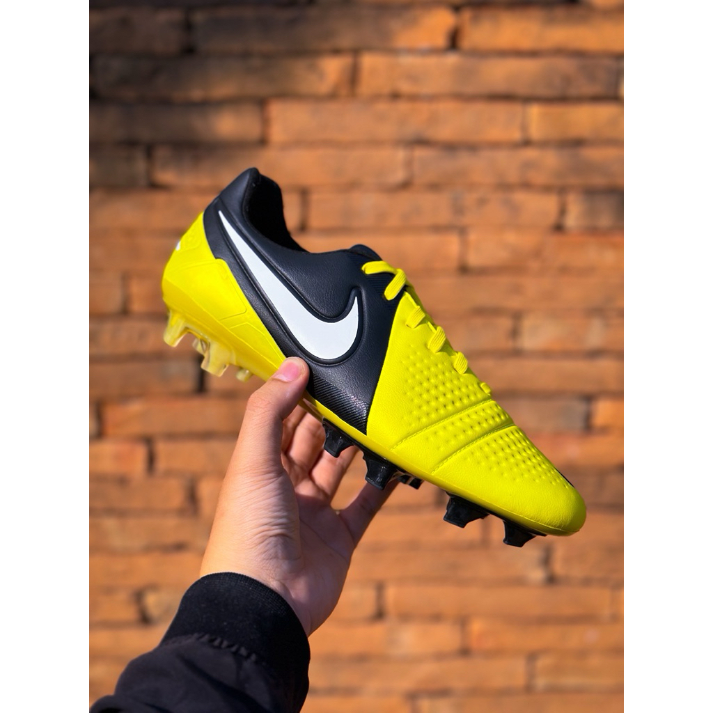 Nike CTR360 Elite FG Remake ตัวท็อป