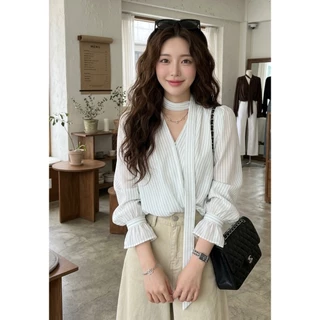 M2170 เสื้อคอวีลายทาง สวยหรูดูแพง สไตล์ลูกคุณ