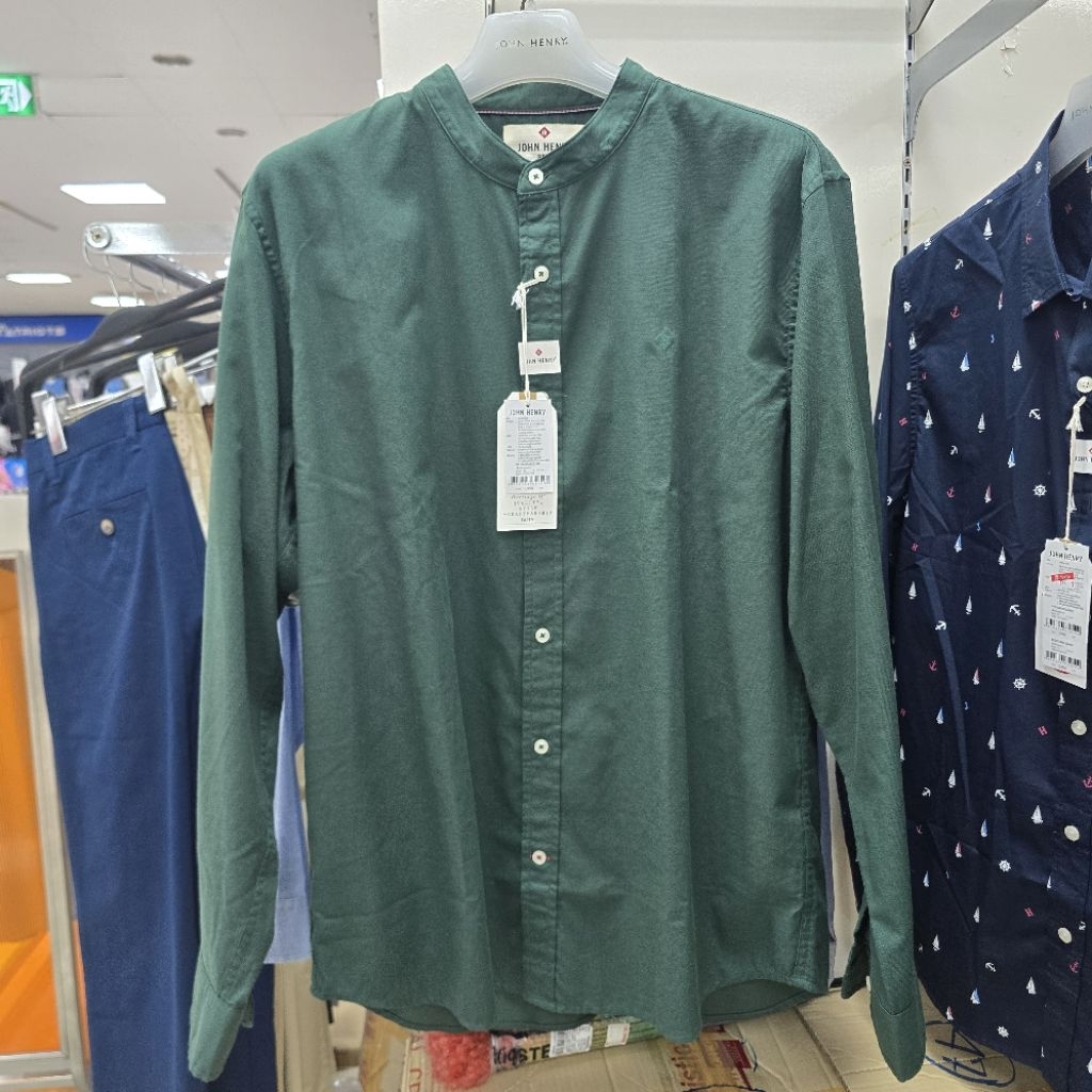 เสื้อเชิ้ต John Henry ผู้ชาย(ทรงสลิม) คอจีน สีเขียวเข้ม ผ้าOxford รุ่น[MSLSM12]