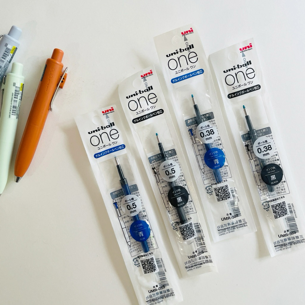 Uniball one refill UMR-38S / UMR-05S I ไส้รีฟิลปากกา แพ็คเกจมี 2 แบบ หากต้องการระบุแพ็คเกจซองรบกวนแชทสอบถามก่อนนะคะ