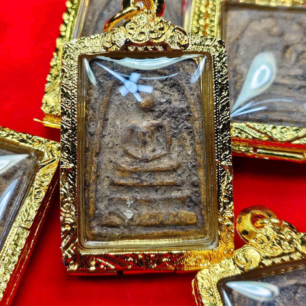พระสมเด็จบางขุนพรหม ปี 2500 สำหรับนักสะสมที่โหยหาความ "คลาสสิก" และ "ความดั้งเดิมที่ดูง่าย"