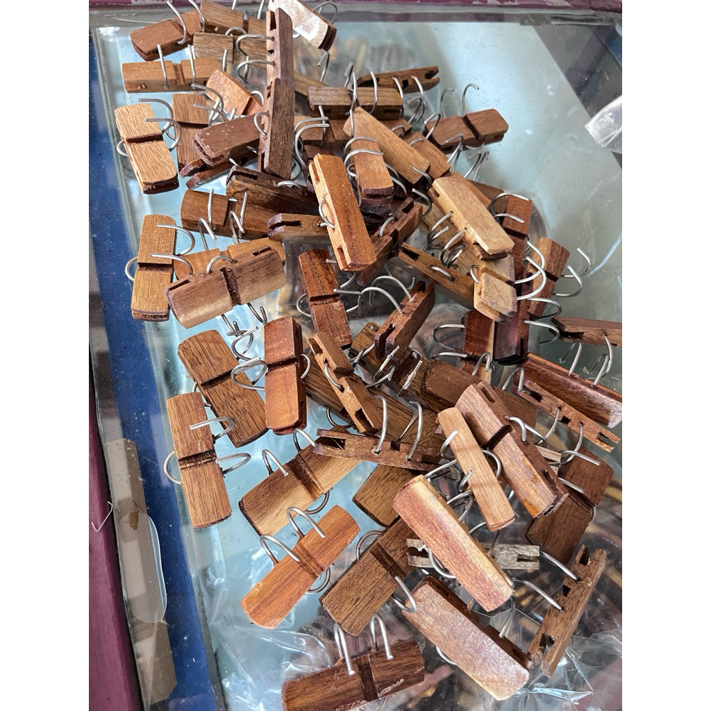 เสียบกล้วย สำหรับกรงนก ธรรมดา( ราคาต่อ ชิ้น)อุปกรณ์กรงนก