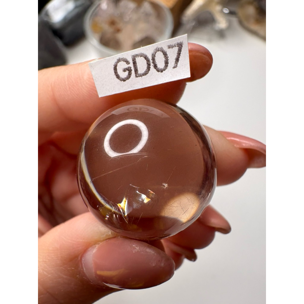 Garden Quartz Sphere(แก้วโป่งข่าม หรือ หินโลโดไลท์)​(ได้ชิ้นในโพส)​