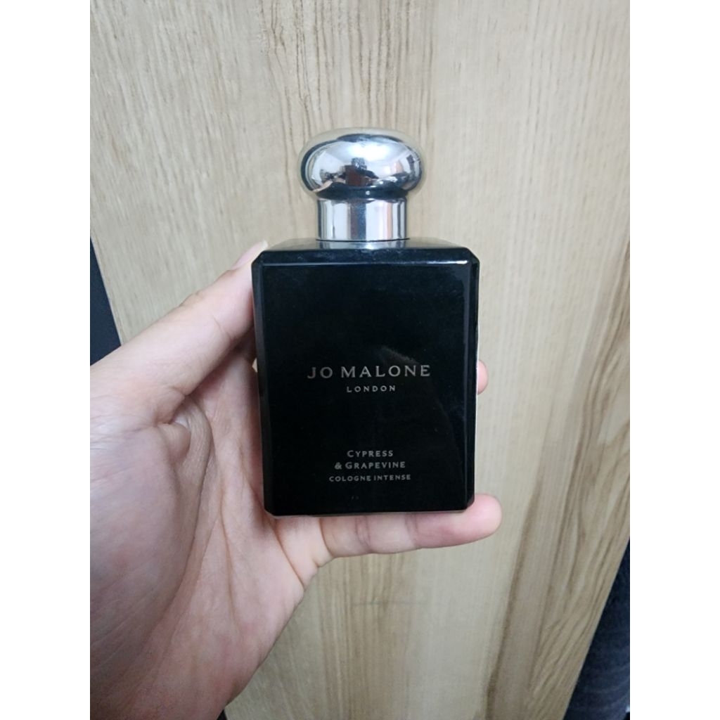 น้ำหอมโจมาโลน cypress & grapevine colonge intense 50ml มือสองสภาพดี ใช้เอง