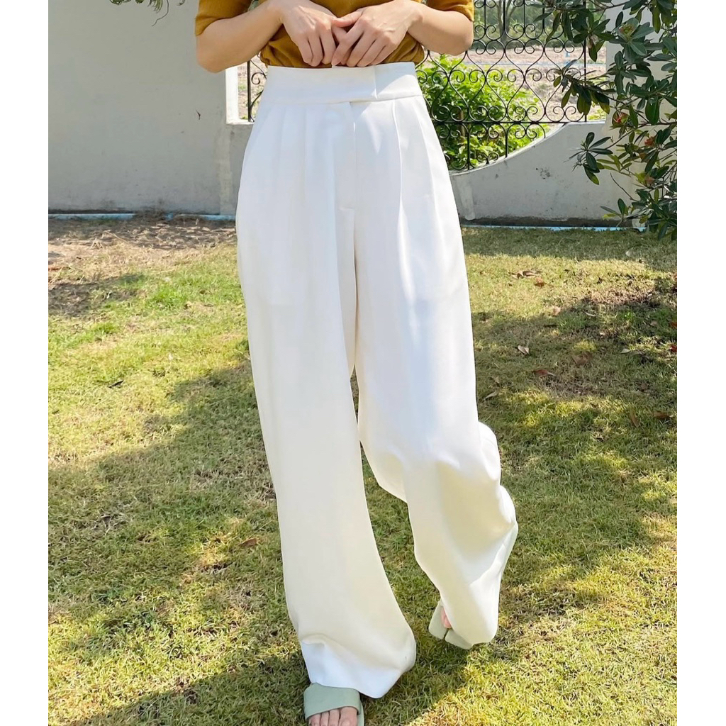 Sismania Unna Pants - สี white ไซส์ 2XL used like new💓