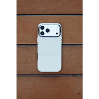 Golden Concept เคสสำหรับ iPhone 17 / Air / 17 Pro / 17 Pro Max รุ่น The Essential Case