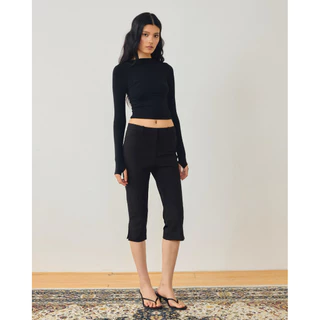 (ดำ พรีออร์เดอร์ 10-15วัน) AOP Archive - Capri Pants (มี2สี) กางเกงคาปรี