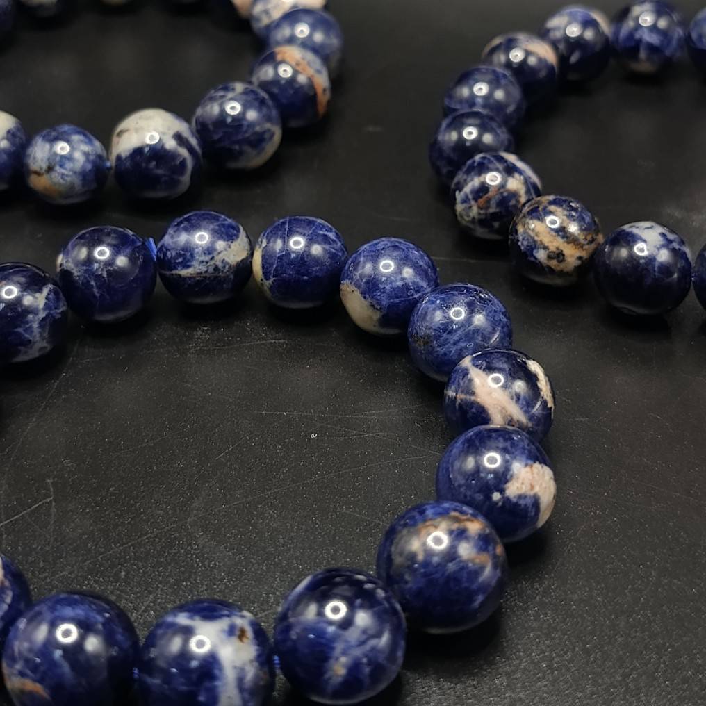 กำไลข้อมือโซดาไลต์(sodalite) หินแห่งความคิดสร้างสรรค์  หินมงคล  หินนำโชค