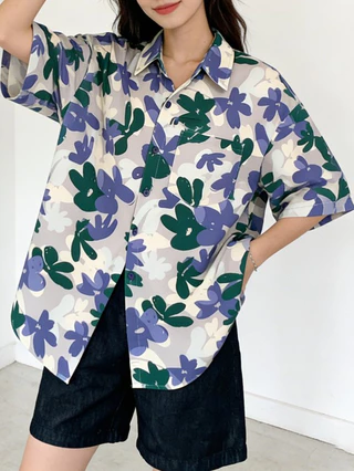 เสื้อเชิ้ตลายดอก ผ้าบาง ทรงหลวม สไตล์ฮาวาย ย้อนยุคฮ่องกง รุ่นใหม่ฤดูร้อน 2026 เหมาะใส่เที่ยวชายหาด สำหรับผู้หญิง