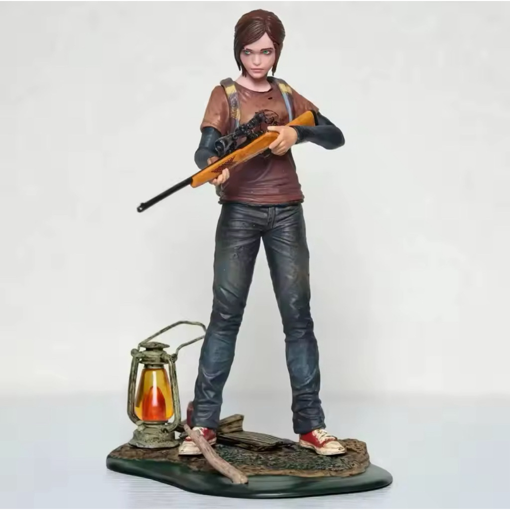 Ellie The Last of us PVC Statue Figure 19 cm