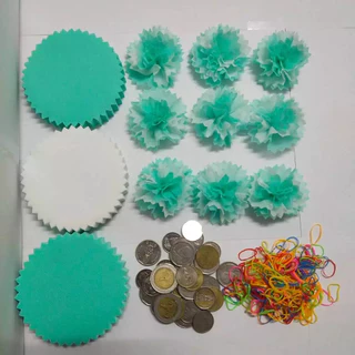 กระดาษห่อเหรียญโปรยทาน 3 ชั้น จัดสีสลับขาว ขอบกลมหยัก รวม 300 เเผ่น (ห่อได้100เหรียญ) พร้อมหนังยาง ราคาถูกโรงงานผลิต