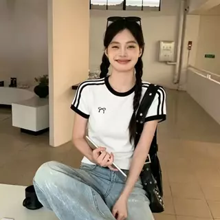 เสื้อยืดแขนสั้นลายทางต่อชิ้น สไตล์อเมริกัน ตัวสั้นทรงกระชับ ซ่อนหุ่นดูผอม สไตล์สาวเปรี้ยว ฤดูร้อนผู้หญิง