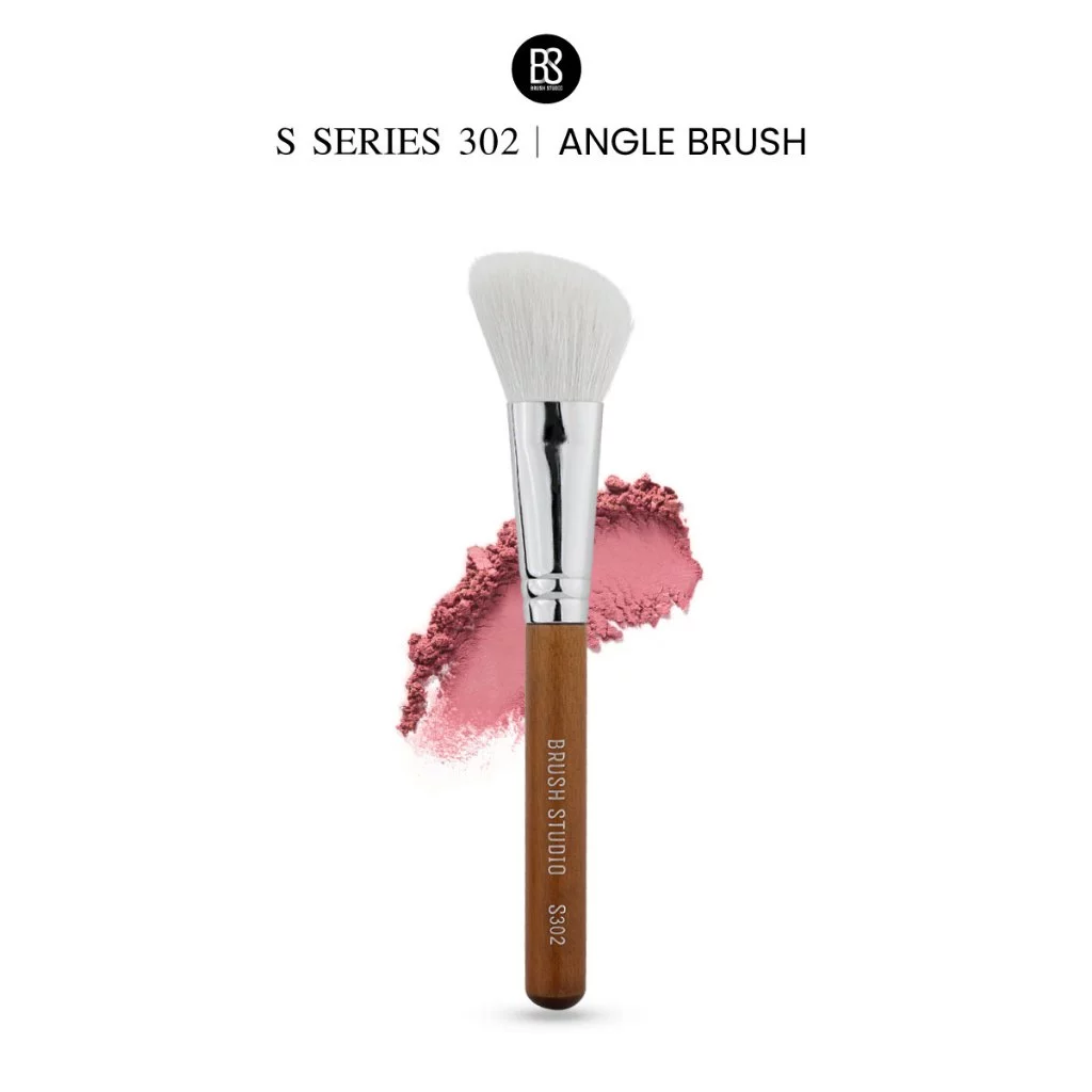 BRUSH STUDIO S series 302 : Angle Brush แปรงปัดแก้ม/คอนทัวร์