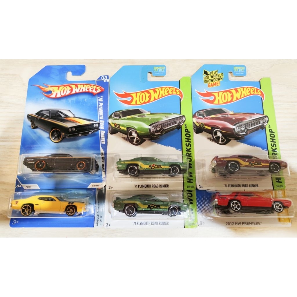 hotwheels ฮอตวีล 71 plymouth road runner/แพครวมๆ   1:64