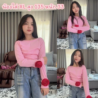 สอบถามไซซ์ก่อนซื้อ เสื้อแขนยาวเด็กผู้หญิงเสื้อแขนยาว ทรงเข้ารูป ปลายแขนแต่งดอกคาเมลเลีย เนื้อผ้าร่องจ