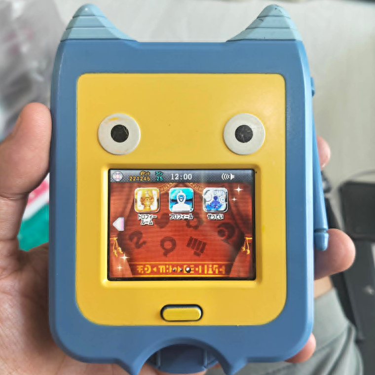 เครื่องอ่านเหรียญ​โย​ไค​ Yokai​ pad​ งาน​ Bandai​ มือสอง​ญี่ปุ่น​ แถม​ 5 เหรียญ​