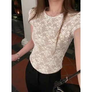 M2190 เสื้อยืดลูกไม้ซีทรูสุดคิวท์ น่ารักเกินต้านนน รุ่นนี้คือปังมากก! ดีเทลผ้าลูกไม้ทอลายดอกไม้เล็กๆ