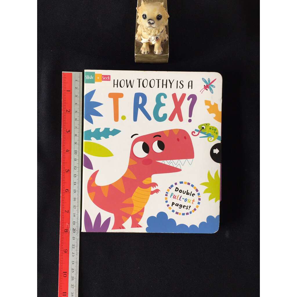 Slide+Seek How toothy is a T.rex? by Lisa Regan & Sarah Wade: Boardbook หนังสือเด็กภาษาอังกฤษมือสอง