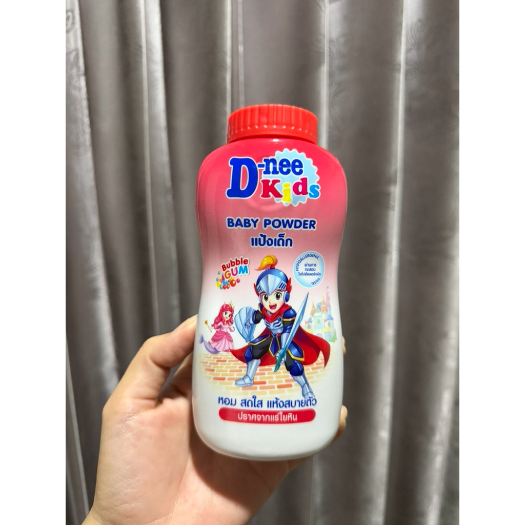 แป้งเด็กดีนี่ 130 กรัม D-nee Kids Baby Powder สีแดง (1ขวด)