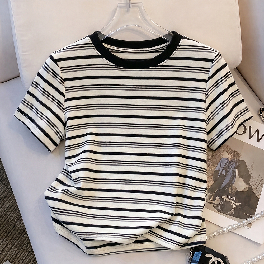 ไซส์ M-3XL มีหลายสีให้เลือก รองรับการเก็บเงินปลายทาง คอกลมใส่สบาย  ไม่เน้นรูปร่าง ผอมเพรียว ขาว สบาย ระบายอากาศได้ดี