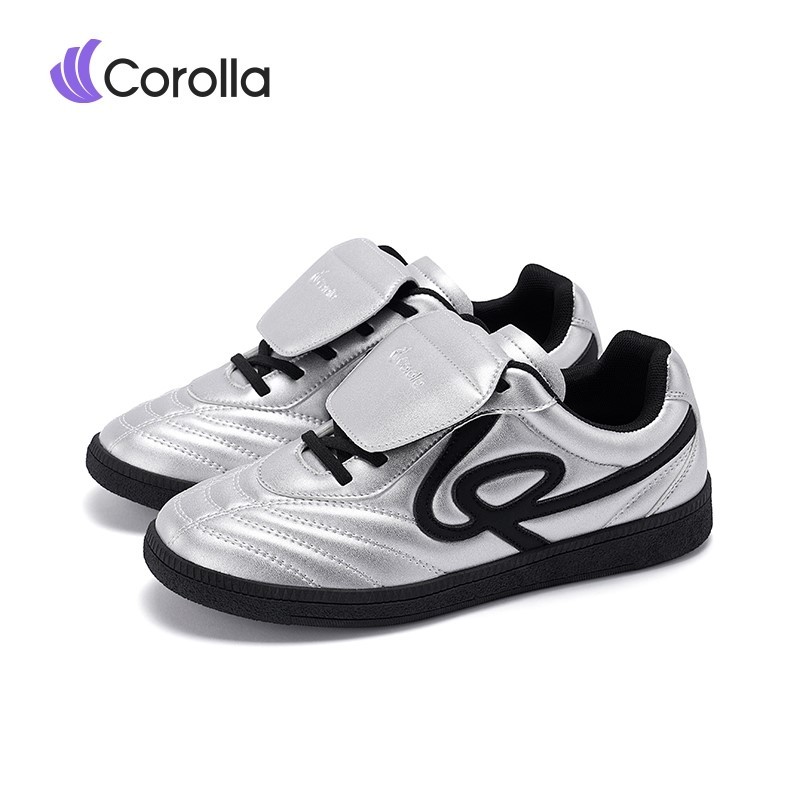 Corolla EDGE รองเท้าฟุตบอลสำหรับผู้ชายและผู้หญิง สไตล์สปอร์ต แฟชั่นทันสมัย ใส่สบาย กันลื่น ทนทาน