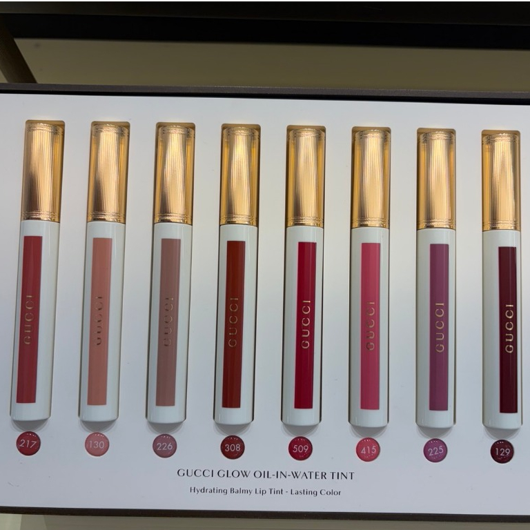 ลิปทินท์ กุชชี่ Gucci Glow Oil-In-Water Tint Liquid Lipstick 6.5 ml.