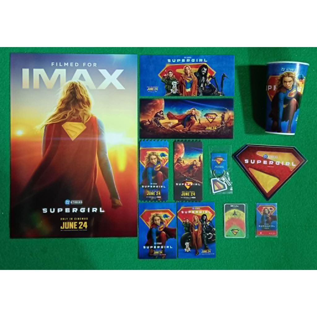 SUPERGIRL บัตรIMAX บัตรSF การ์ดวิบวับ หนังสือคอมมิค โปสเตอร์ ขนาด13x19นิ้ว และขนาดใหญ่ 27x40นิ้ว โปสการ์ด พวงกุญแจ