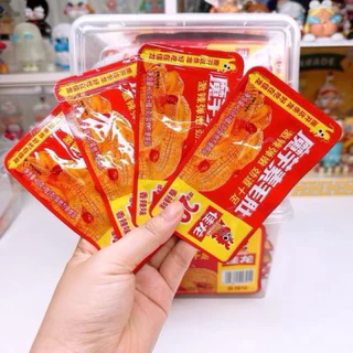 หมึกกรุบกรอบ สาหร่าย กุ้งกรุบ ซี่โครงหมู ปูอัด สไบนาง และ ฮอตดอก หม่าล่า แบบกระปุกมี 50 ซอง และ เเบบกล่องมี 30 ซอง