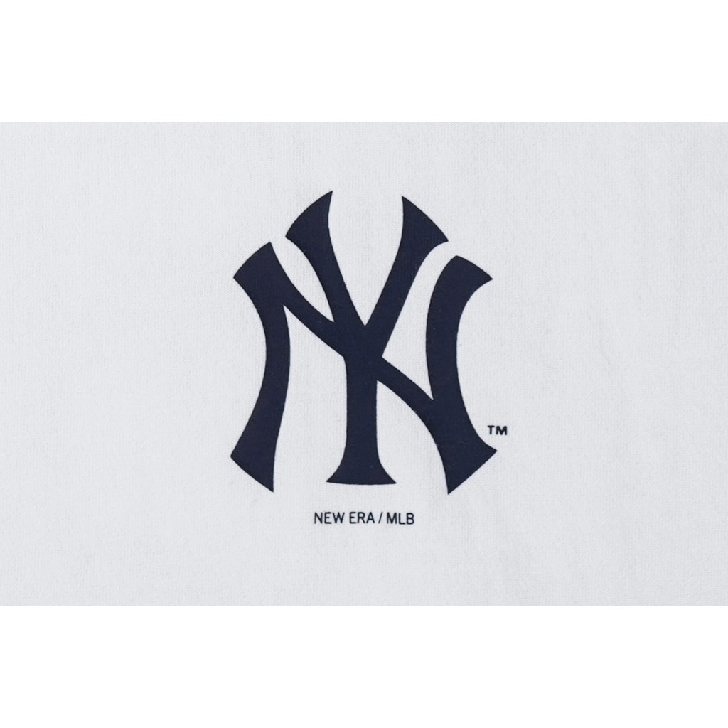 New Era تيشيرت واسع New York Yankees — أبيض — صورة 2