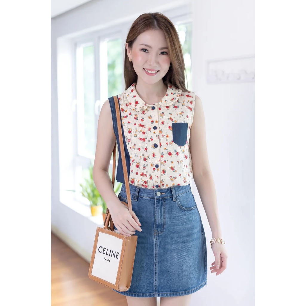 Narinari : PT0200 Patchwork Sleeveless Blouse เสื้อเชิ้ตแขนกุด งานตัดต่อผ้า