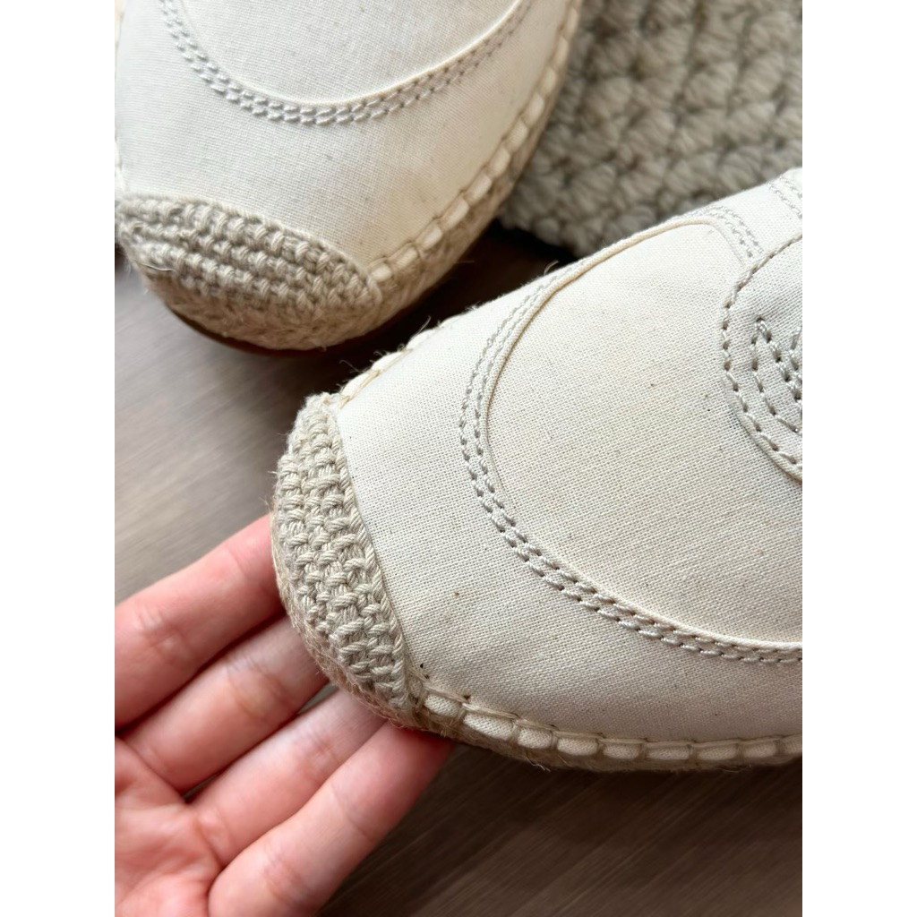 รองเท้าลำลอง canvas sneakers ด้านในหนังแกะใส่สบายๆ สินค้าใหม่ ของแท้