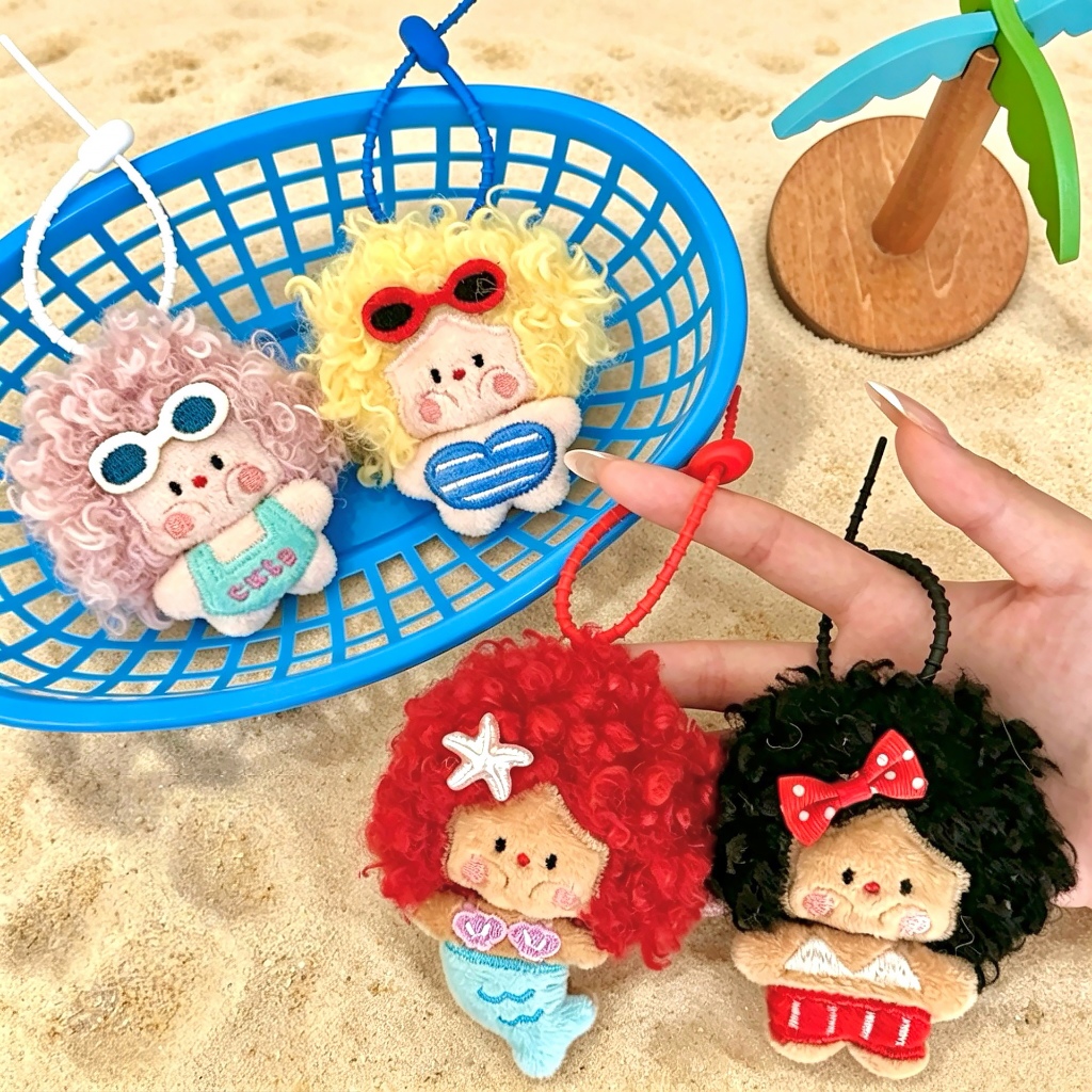 พร้อมส่ง WA24 พวงกุญแจห้อยกระเป๋า ตุ๊กตา เด็กผู้หญิง ชายหาด ของขวัญน่ารัก พร้อมแพ็คเกจ