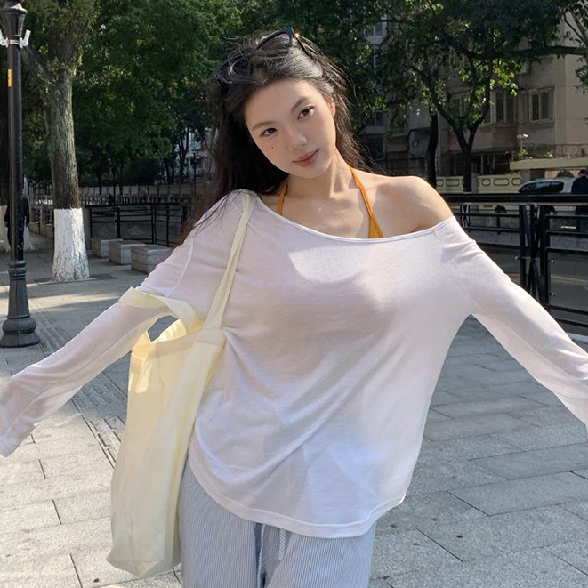 เสื้อยืดแขนยาวสำหรับผู้หญิง กันแดดเสื้อคลุม เปิดไหล่ ทรงหลวม เนื้อผ้าบางเบา ระบายอากาศได้ดี สวมใส่สบาย FZ063