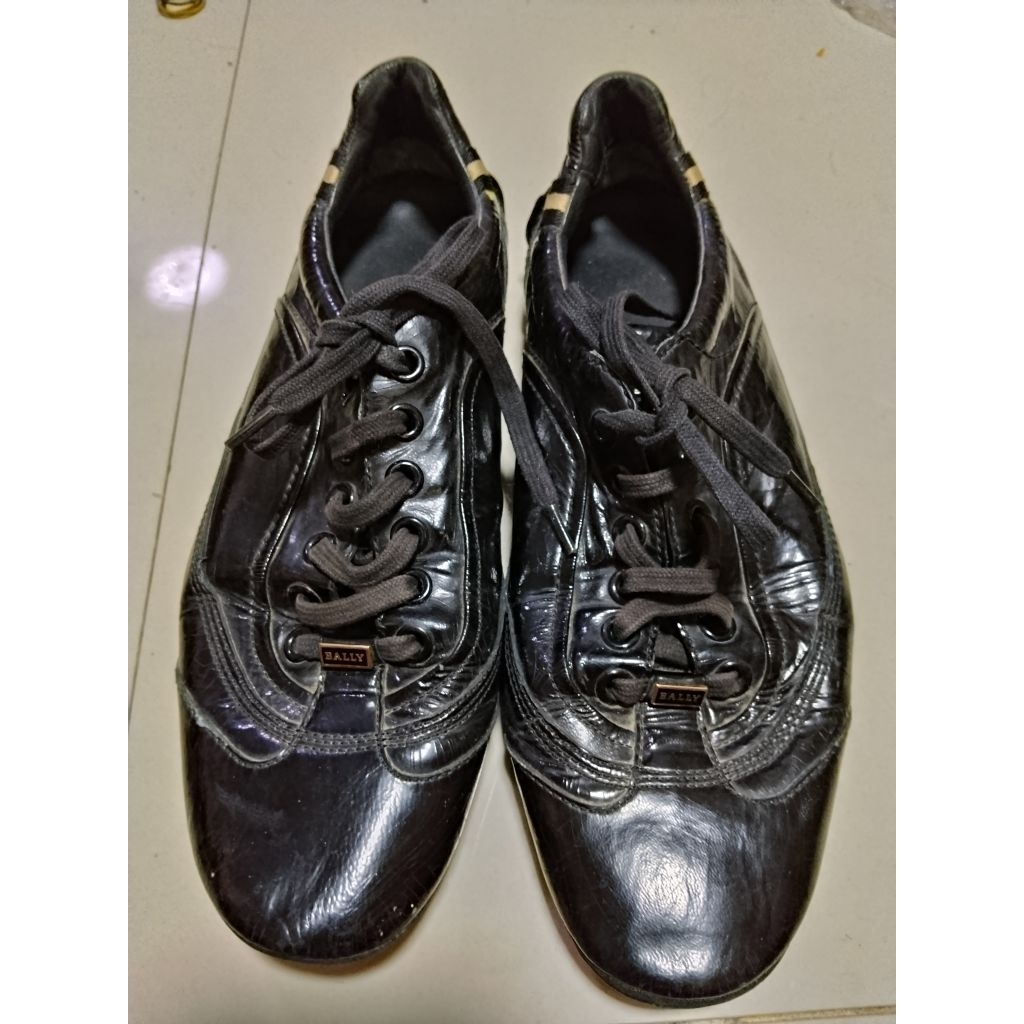 รองเท้าผ้าใบหนังผูกเชือก มือสอง Bally ไซส์ 35 ยาว 22.0 ตำหนิ อ่านก่อนสั่ง