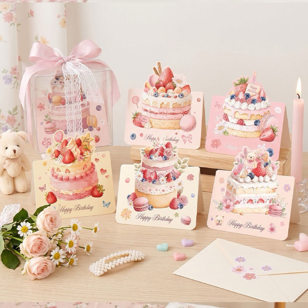 แบบ Z6:  Strawberry Cake Party Collection | การ์ดอวยพรวันเกิด 3D ลายเค้กสตรอว์เบอร์รี น้องหมี มาการอง โทนพาสเทล