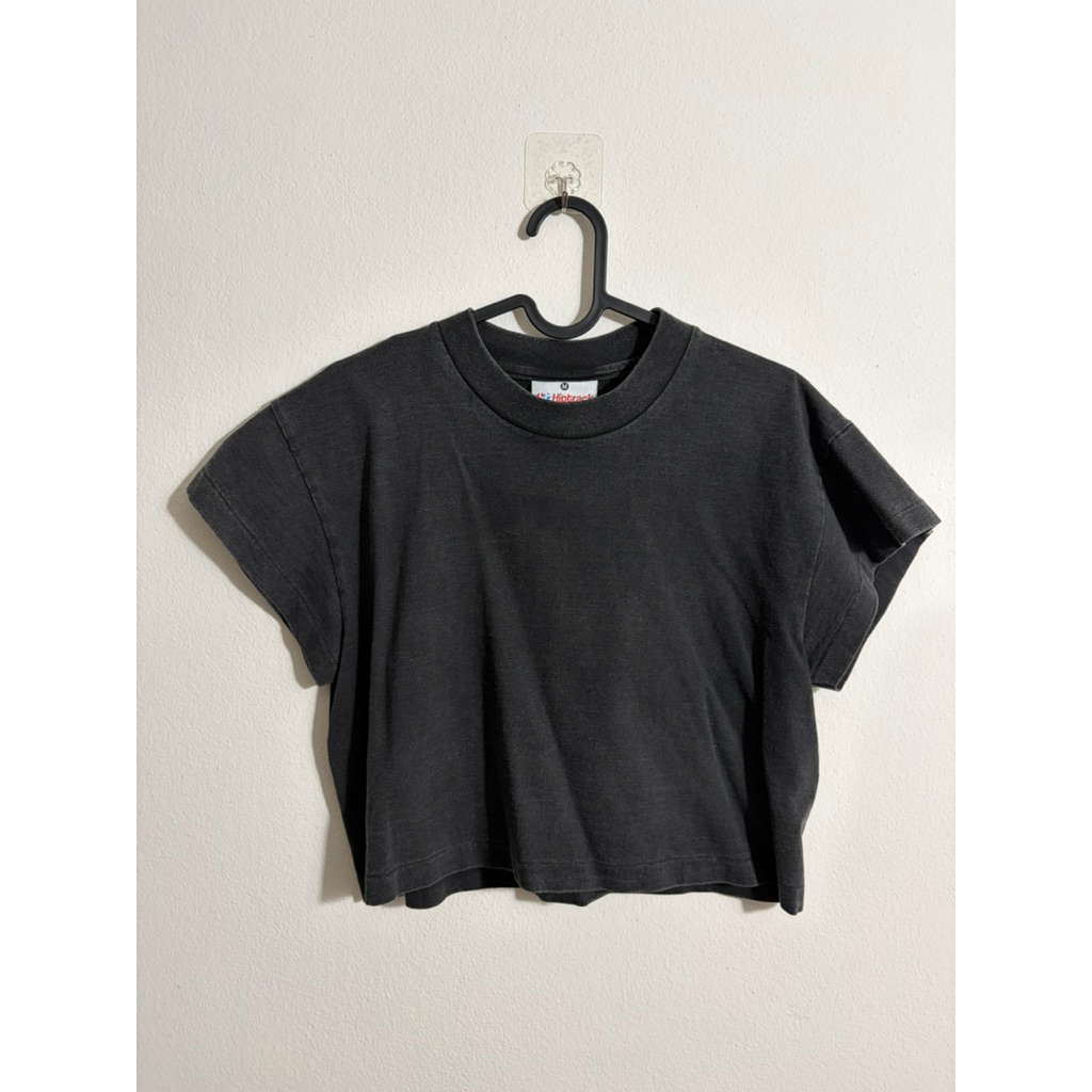(มือสอง) เสื้อครอป Hiptrack ผู้หญิง ไซซ์M สีเทาดำเฟด
