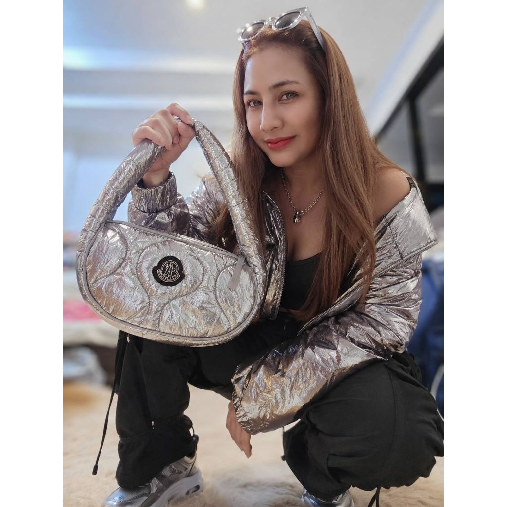 กระเป๋าMoncler Delilah