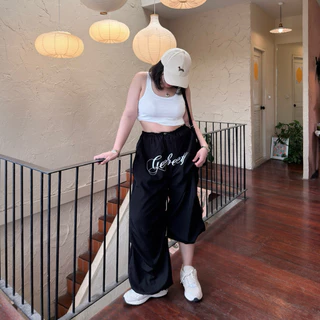 Rosé Pants กางเกงโรเซ่❤️‍🔥✨ กางเกงทรงขาใหญ่ผ้าร่ม สกรีนโลโก้สุดเท่ เสื้อผ้าสาวอวบอ้วน | Geebeety