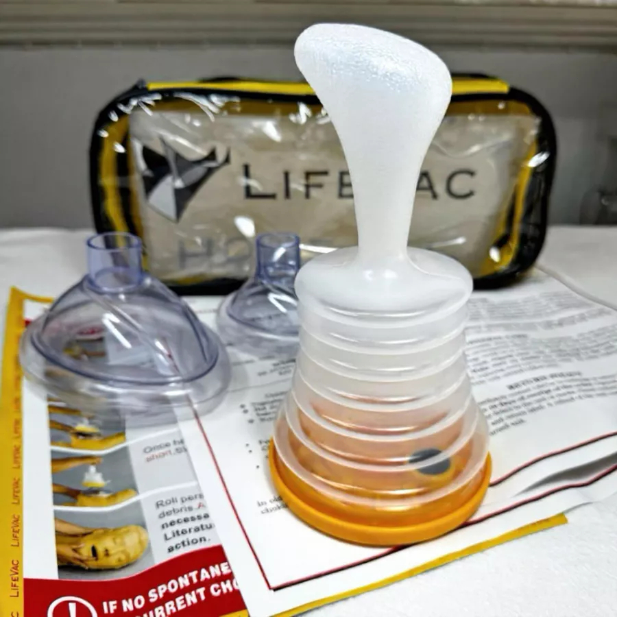 LifeVac Home Kit USA ของแท้ อุปกรณ์ช่วยสำลักอาหารติดคอ ชุดฉุกเฉิน พกพาได้ สำหรับเด็กและผู้ใหญ่