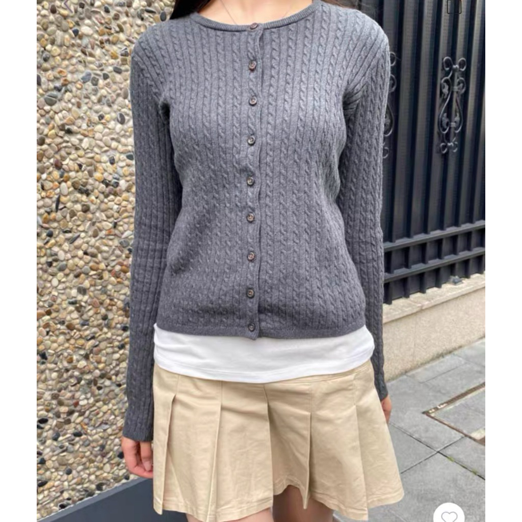 (พร้อมส่งจากไทย / พรีออเดอร์) Brandy Melville ของแท้ 100% Zoe Cable Knit Cardigan