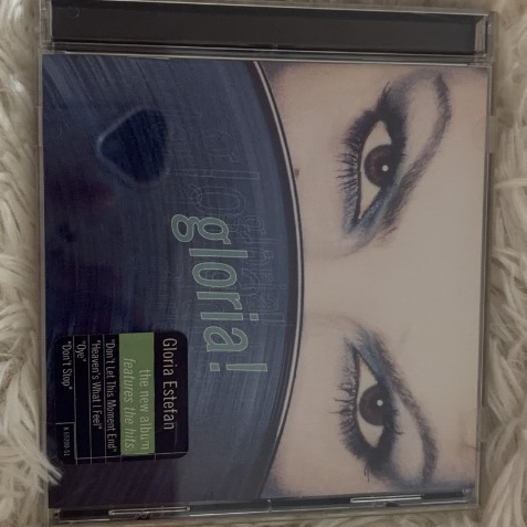 Gloria Estefan – Gloria! Epic – EK 69200