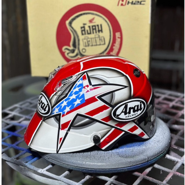 หมวกเพ้นท์ลาย ทรง สังคมหัวแข็ง Arai ลากูน่า ลายอื่นๆสอบถามได้ในแชท