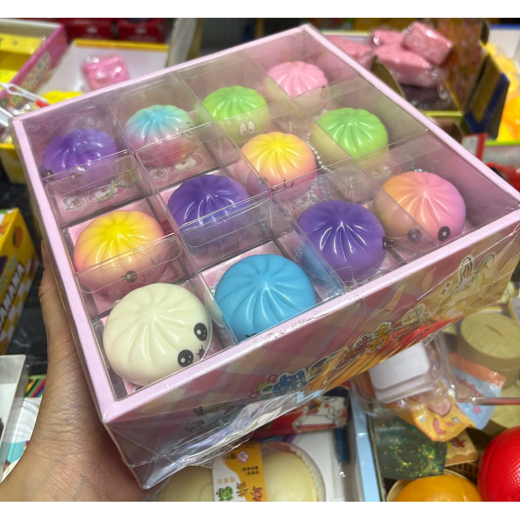 (ยกกล่อง 24ชิ้น) พวงกุญแจช็อกโกแลต คละสี พวงกุญแจ ของเล่น ซาลาเปา ขนมปัง