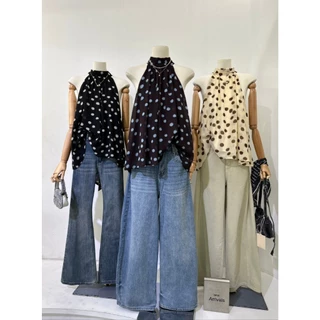 M2243 เสื้อคล้องคอลายจุดสุดคิวท์ ไอเทมเด็ดที่สาวๆ ต้องมี! เสื้อคล้องคอทรงสวย ผ้าพริ้วทิ้งตัว