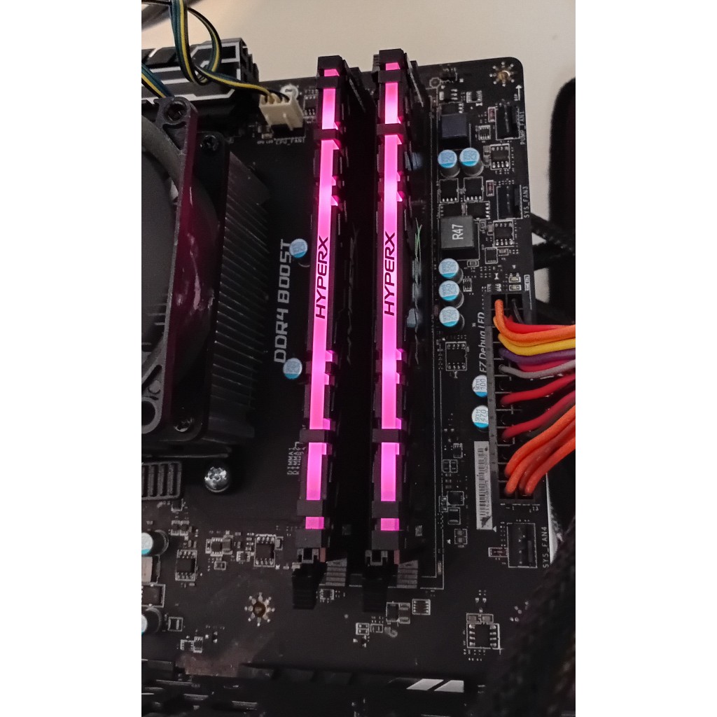 16GB (8GBx2) DDR4 3200MHz RAM (หน่วยความจำ) KINGSTON HyperX PREDATOR RGB (HX432C16PB3AK2/16)