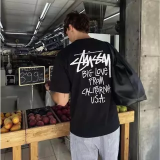 Stussy BIG LOVE TEEพิมพ์ตัวอักษร Los Angeles เสื้อยืดแขนสั้นคอกลมลายดอกไม้สไตล์เดียวกันสำหรับผู้ชายและผู้หญิ