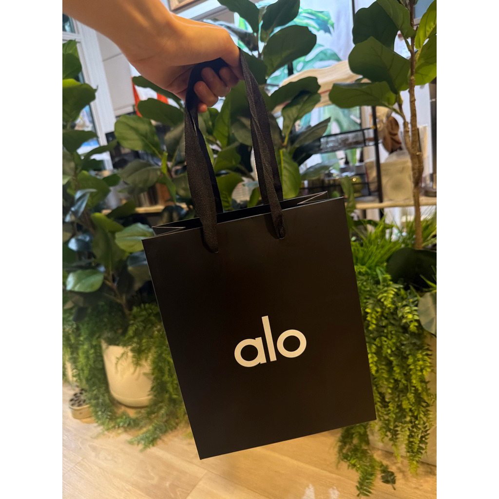 ถุง ALO ของแท้ ออกจาก shop ถุงใส่ของ ถุงกระดาษ