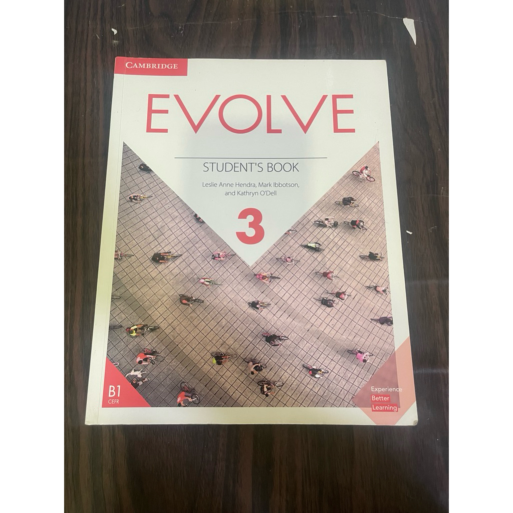 (ไม่มีโค้ด มีรอย 50%) evolve student's book 3 หนังสือมือสอง