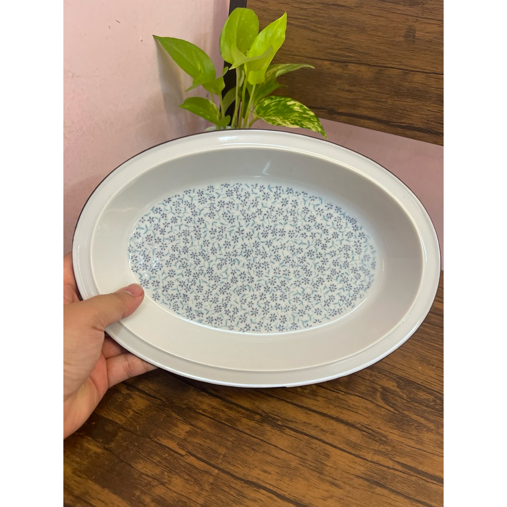 BL0401 - จาน ทรงรี ลายดอกไม้เล็ก ขนาด : 7x10x1.5 นิ้ว